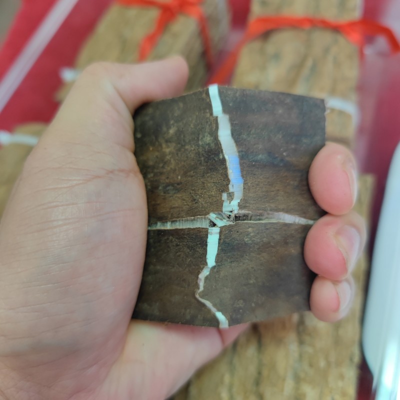 【杜仲方块】顶级杜仲方块 去粗皮 四川产地